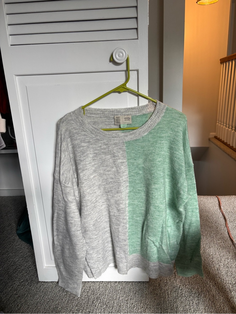 Cozy Colorblock Crewneck Sweater and Shorts Set - Gray & Mint